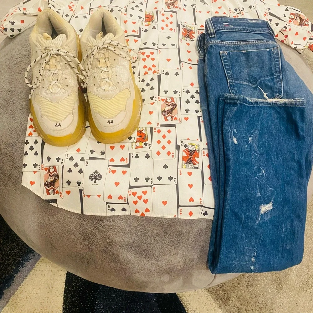 Balenciaga Red and Black Casual Button Down Shirt (Runway) - Picture 3 of 5